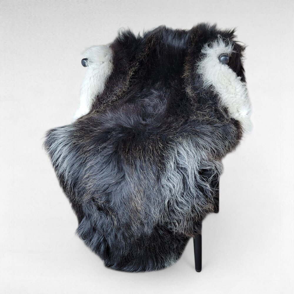 Genuine Icelandic Sheepskin Rug XXL Natural Black 53" x 35"